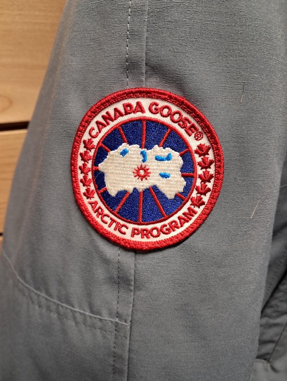 Canada Goose Fur Lined Chillwack Bomber Jacket Size M - Picture 15 of 15
